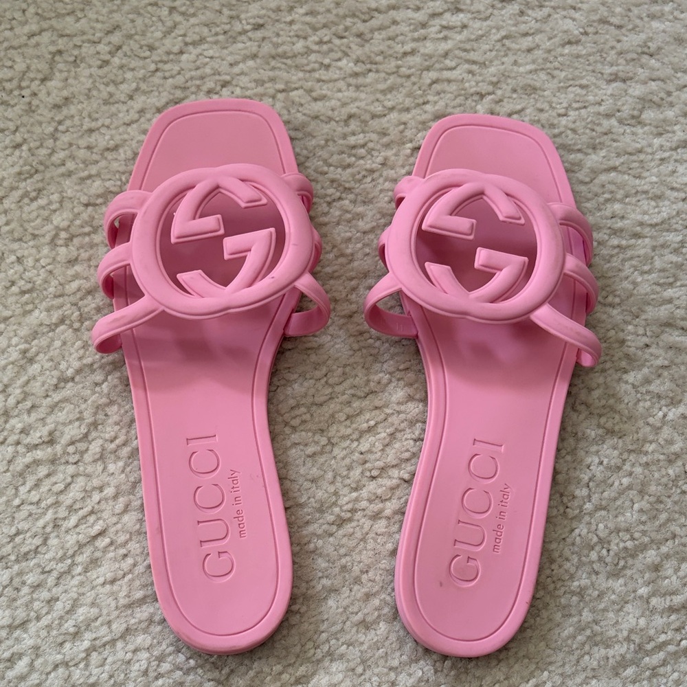 Gucci Pink Interlocking GG Slide Sandals